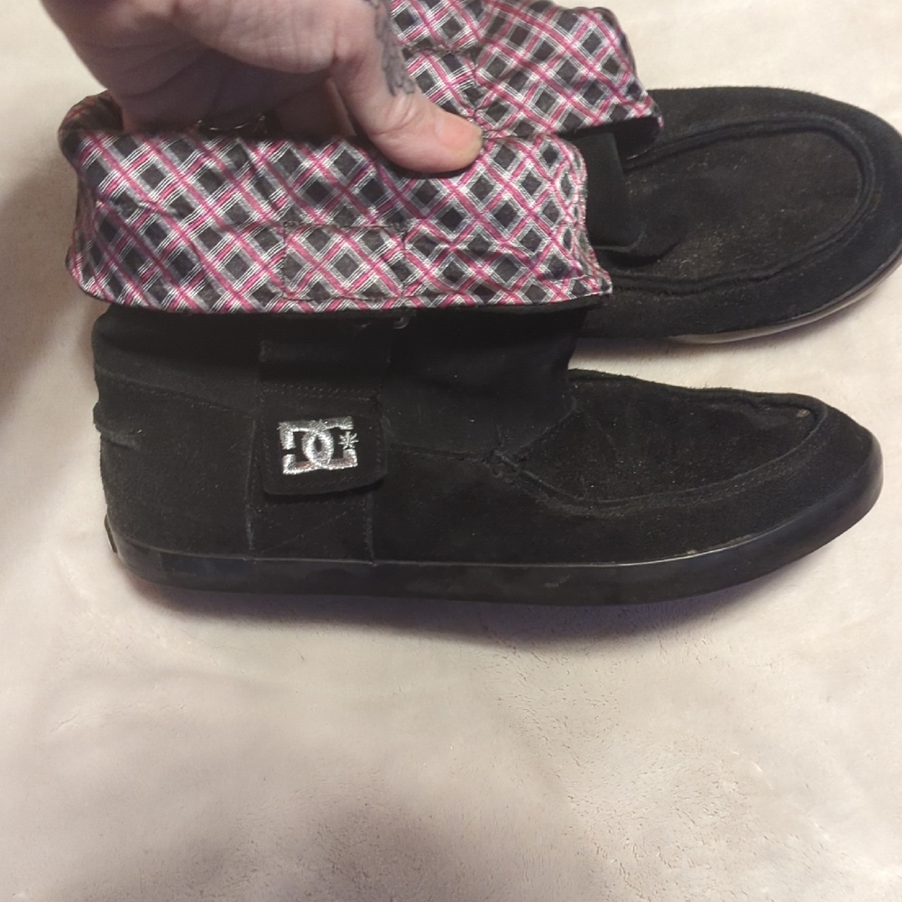 DC Kl Black and Pink Boots